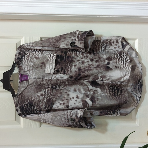 Beverly Drive Women's 3/4 Roll Tab Sleeve Button Down Blouse Size 1X - Picture 1 of 6